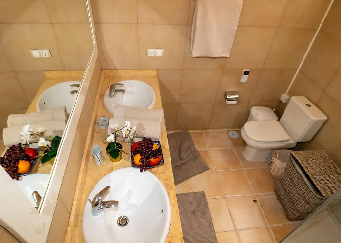 V8 Вилла Калета-де-Фусте